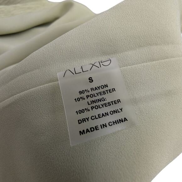 Alexis Romani Dress - Picture 7 of 13